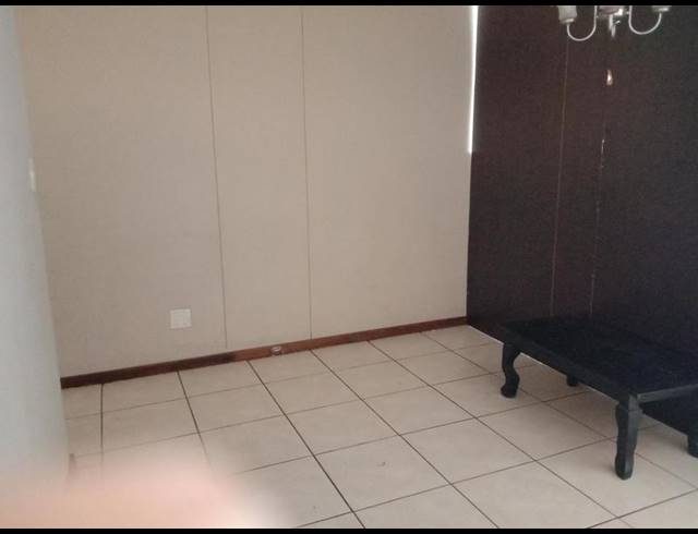 3 BEDROOM APARTMENT FOR SALE IN SUNNYSIDE